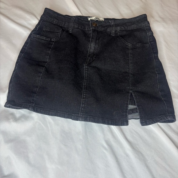 Dresses & Skirts - Black Denim Mini Skirt size medium